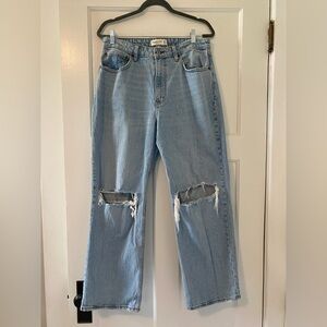 Abercrombie & Fitch- 90s Relaxed High Rise- 31 short